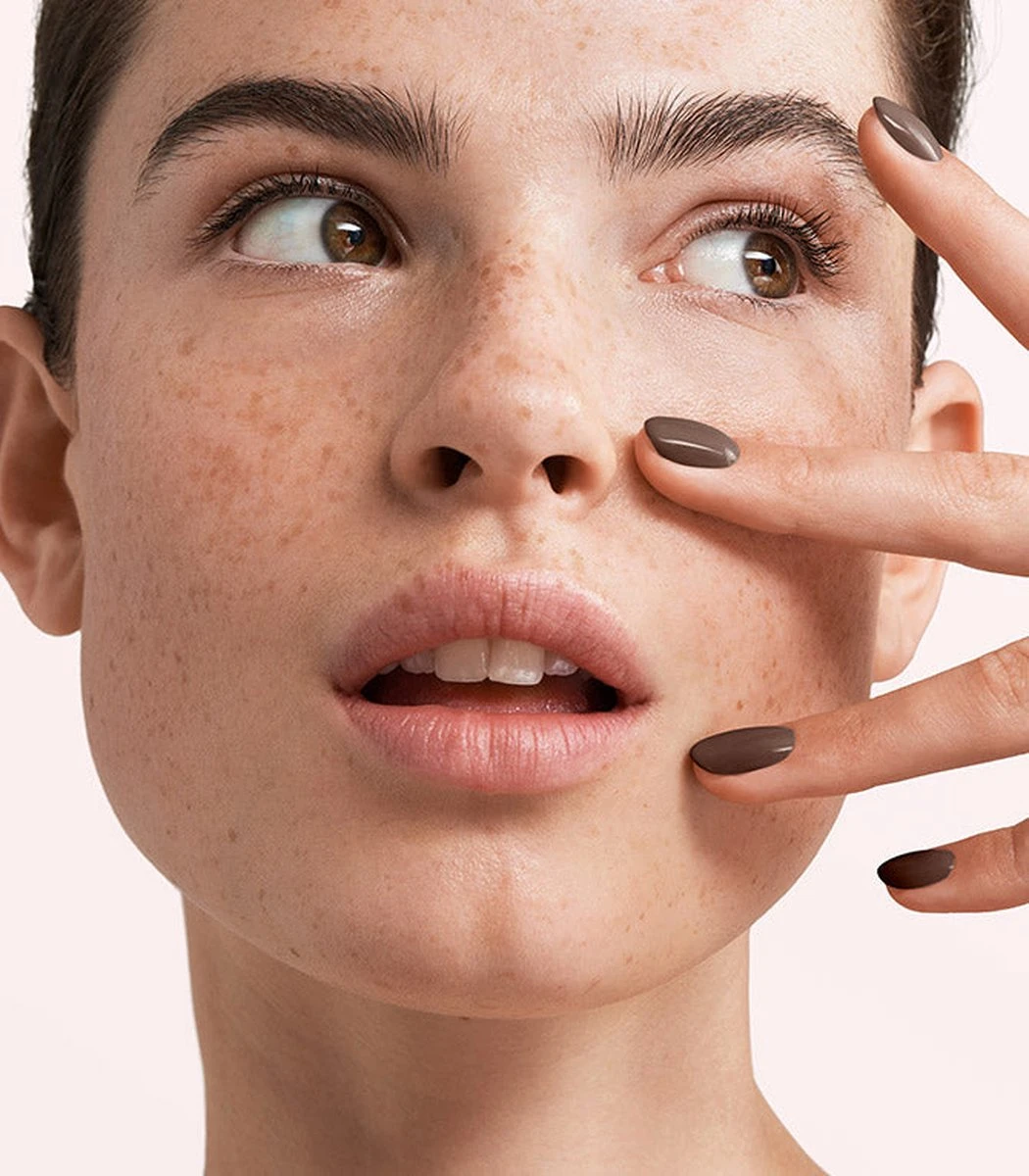 Pink Gellac - Hazelnut Brown - Gellak - Vegan - Bruin - Creamy Finish - 15 Ml 4 Pink Gellac - Hazelnut Brown - Gellak - Vegan - Bruin - Creamy Finish - 15 Ml - Afbeelding 2