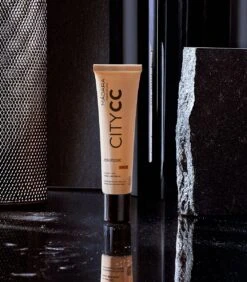 MÁDARA Anti-Pollution CC Cream SPF15 Medium Beige 40ml - Hyaluronzuur -UVA/UVB 15 MÁDARA Anti-Pollution CC Cream SPF15 Medium Beige 40ml - Hyaluronzuur -UVA/UVB -Cosmetica Serie Winkel 1050x1200 3