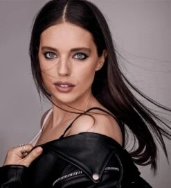 Maybelline New York SuperStay Full Coverage Gezichtspoeder - 10 Ivory 16 Maybelline New York SuperStay Full Coverage Gezichtspoeder - 10 Ivory -Cosmetica Serie Winkel 1095x1200