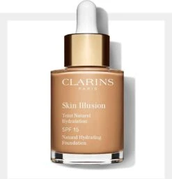 Clarins Skin Illusion Teint Naturel Hydratation - SPF 15 - Foundation - 111 Auburn - 30 Ml 16 Clarins Skin Illusion Teint Naturel Hydratation - SPF 15 - Foundation - 111 Auburn - 30 Ml -Cosmetica Serie Winkel 1160x1200 1