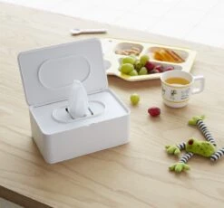 Yamazaki Bakje Voor Vochtige Doekjes - Wit - Met Deksel 29 Yamazaki Bakje Voor Vochtige Doekjes - Wit - Met Deksel -Cosmetica Serie Winkel 1200x1115 7