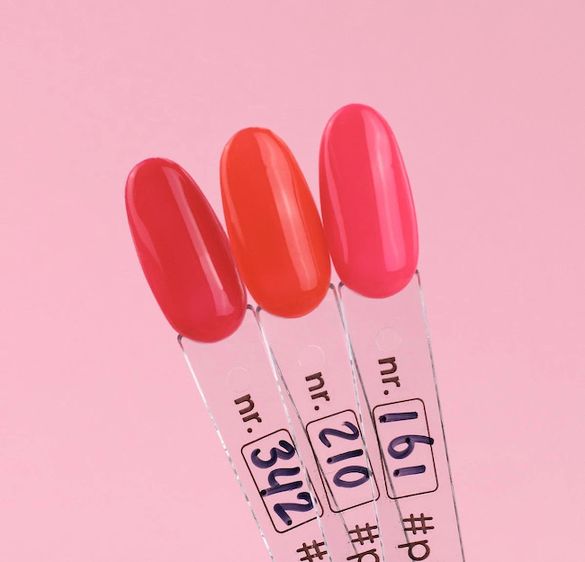 Pink Gellac - Ruby Pink - Gellak - Vegan - Roze - Glanzend - 15ml 7 Pink Gellac - Ruby Pink - Gellak - Vegan - Roze - Glanzend - 15ml - Afbeelding 5