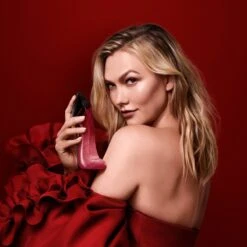Carolina Herrera Very Good Girl Glam - 30 Ml - Parfum Spray - Damesparfum 18 Carolina Herrera Very Good Girl Glam - 30 Ml - Parfum Spray - Damesparfum -Cosmetica Serie Winkel 1200x1200 172