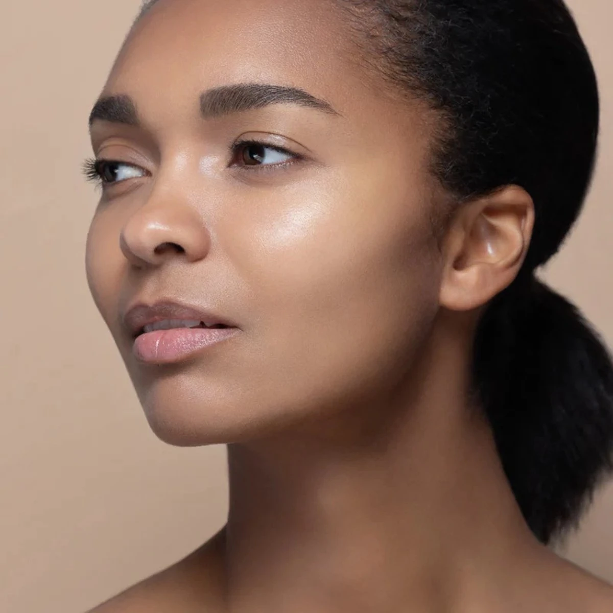 Meroda The Wing Liquid Eyeliner - Zwart 6 Meroda The Wing Liquid Eyeliner - Zwart - Afbeelding 4