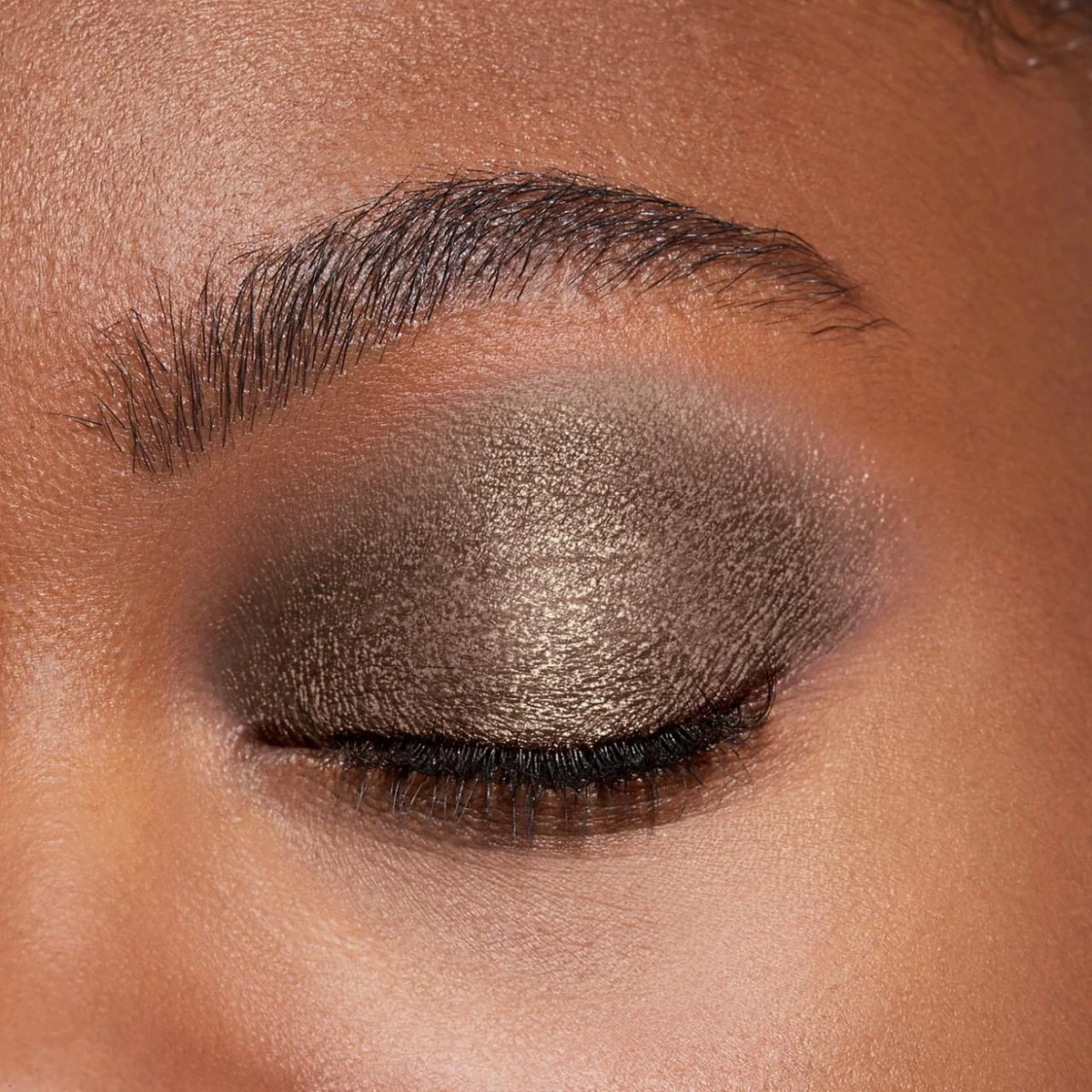 Bourjois Little Round Pot Oogschaduw - 15 A'mordoré 8 Bourjois Little Round Pot Oogschaduw - 15 A'mordoré - Afbeelding 6