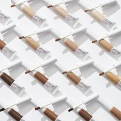 Maybelline SuperStay Under Eye Concealer - 15 Light – Matte Finish -Cosmetica Serie Winkel 1200x1200 514