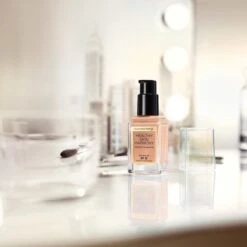 Max Factor Healthy Skin Harmony Foundation - 85 Caramel 24 Max Factor Healthy Skin Harmony Foundation - 85 Caramel -Cosmetica Serie Winkel 1200x1200 582