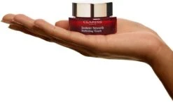 Clarins Instant Smooth Perfecting Touch Gezichtsprimer - 15 Ml 19 Clarins Instant Smooth Perfecting Touch Gezichtsprimer - 15 Ml -Cosmetica Serie Winkel 1200x705 1