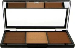 Makeup Revolution - Ultra Brightening Contour Kit C04 - Light/Medium -Cosmetica Serie Winkel 1200x768