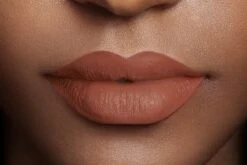 L’Oréal Paris Les Chocolates Ultra Matte Liquid Lippenstift - 862 Volupto Choco -Cosmetica Serie Winkel 1200x800 1