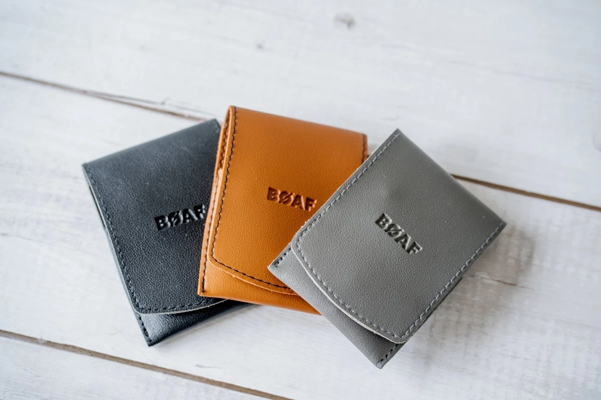 Merkloos Manicure Set - Travel Kit - Luxe 4-delige Set - Met Lederen Opbergetui - Voor Handverzorging - Voetverzorging - Gezichtsverzorging - Nagelschaartje 6 Merkloos Manicure Set - Travel Kit - Luxe 4-delige Set - Met Lederen Opbergetui - Voor Handverzorging - Voetverzorging - Gezichtsverzorging - Nagelschaartje - Afbeelding 4