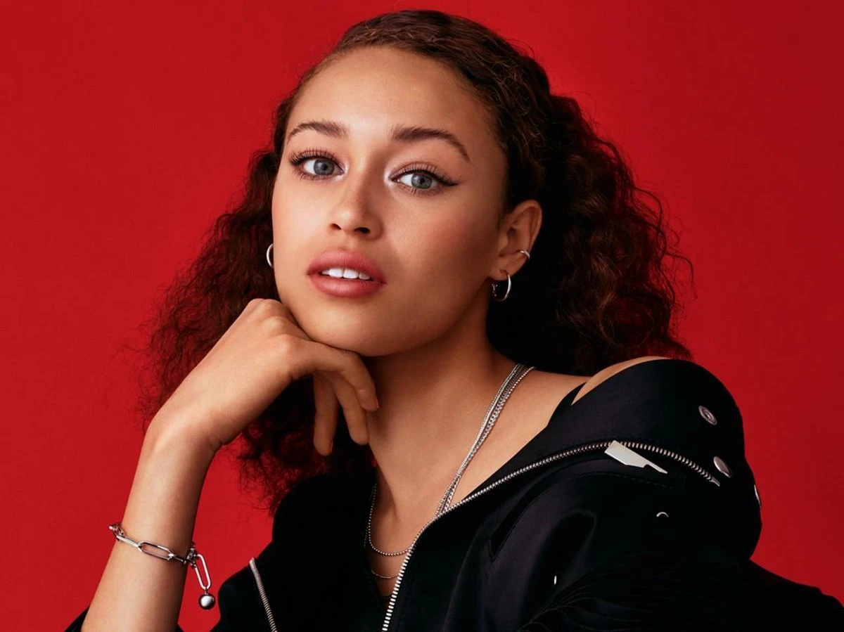 Rimmel London Scandal’Eyes Volume On Demand Mascara - 001 Black 6 Rimmel London Scandal’Eyes Volume On Demand Mascara - 001 Black - Afbeelding 4