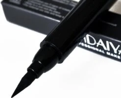 HANDAIYAN® | Eyeliner Met Wing Stempel | Zwarte Oog Stempel | 2 In 1 Eyeliner | Eyeliner Tool | Wing Eyeliner | Wing Stamp | 2 Stuks Per Verpakking 15 HANDAIYAN® | Eyeliner Met Wing Stempel | Zwarte Oog Stempel | 2 In 1 Eyeliner | Eyeliner Tool | Wing Eyeliner | Wing Stamp | 2 Stuks Per Verpakking -Cosmetica Serie Winkel 1200x971 1