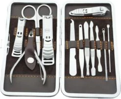 12-delige Luxe Manicureset Ncl Etui Nagelset - Nagelverzorging Set - Reisset - Manicure Set & Pedicur -Nagelverzorging Set -Cosmetica Serie Winkel 1200x984