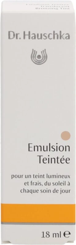 Dr. Hauschka - Translucent Bronzing Tint 18 Ml -Cosmetica Serie Winkel 373x1200 3