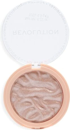 Makeup Revolution - Reloaded Dare To Divulge Highlighter - Brightener 10.0 G -Cosmetica Serie Winkel 647x1200 1