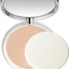 Make-Up Poedervorm Almost Powder Clinique Spf 15 -Cosmetica Serie Winkel 870x1200