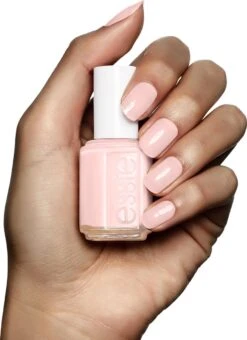 Essie Vanity Fairest 9 - Roze - Nagellak 25 Essie Vanity Fairest 9 - Roze - Nagellak -Cosmetica Serie Winkel 873x1200 3
