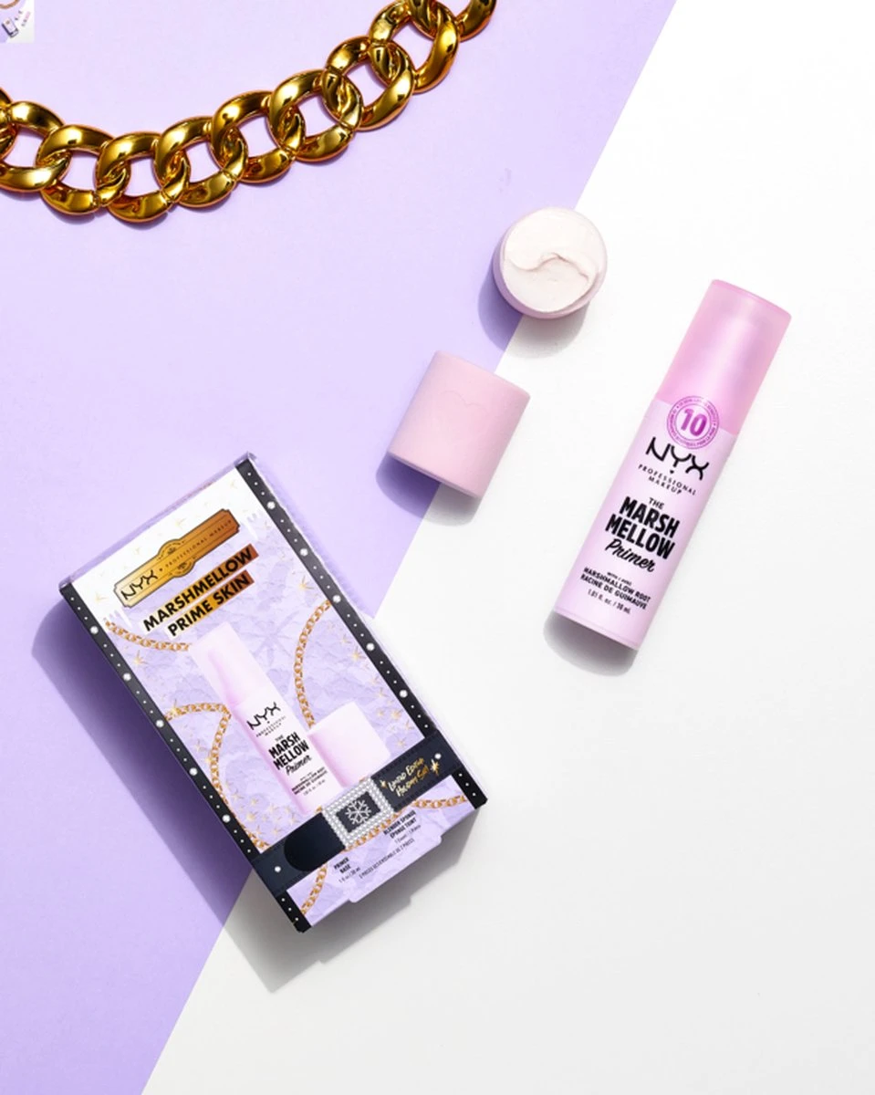 NYX Professional Makeup - Holidays 2022 Mrs Claus - Marshmellow Primer Giftset - Primer & Sponsje 5 NYX Professional Makeup - Holidays 2022 Mrs Claus - Marshmellow Primer Giftset - Primer & Sponsje - Afbeelding 3