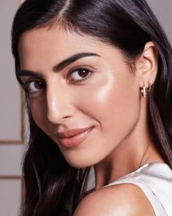 Max Factor Radiant Lift FD - 45 Warm Almond -Cosmetica Serie Winkel 960x1200 11