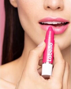 Labello Crayon Lipstick Hot Pink 10 Labello Crayon Lipstick Hot Pink -Cosmetica Serie Winkel 962x1200